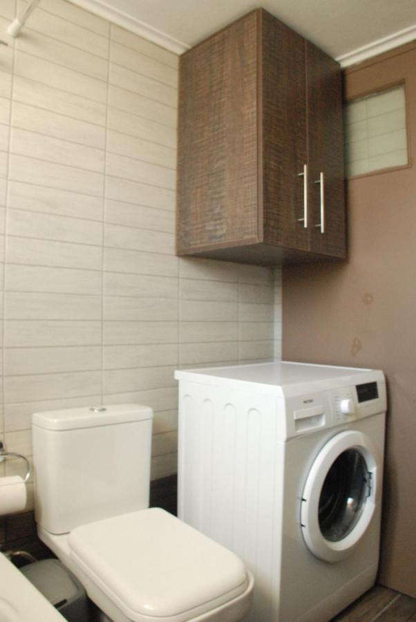 Emerald 110M2 Entire Floor Apt Steps To City'S Heart Kalamata Exterior photo