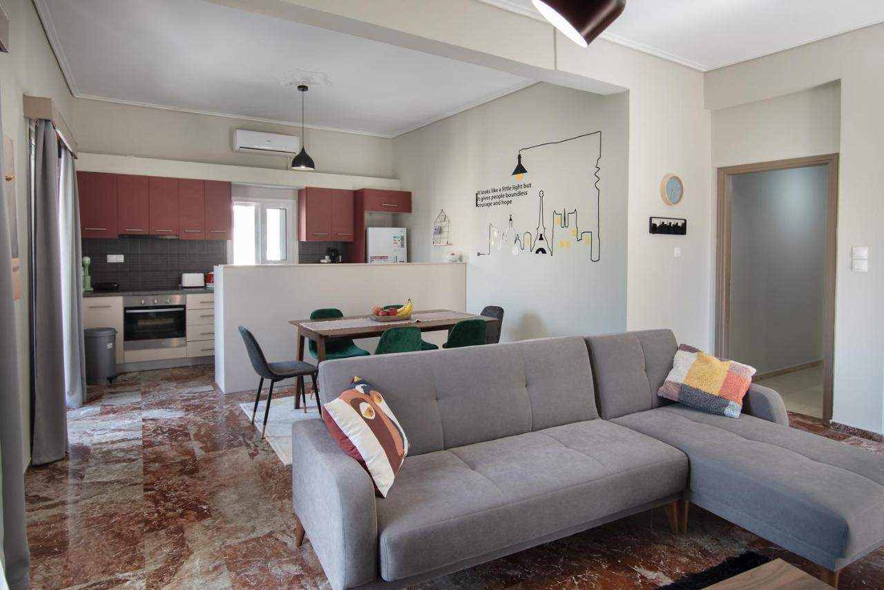Emerald 110M2 Entire Floor Apt Steps To City'S Heart Kalamata Exterior photo