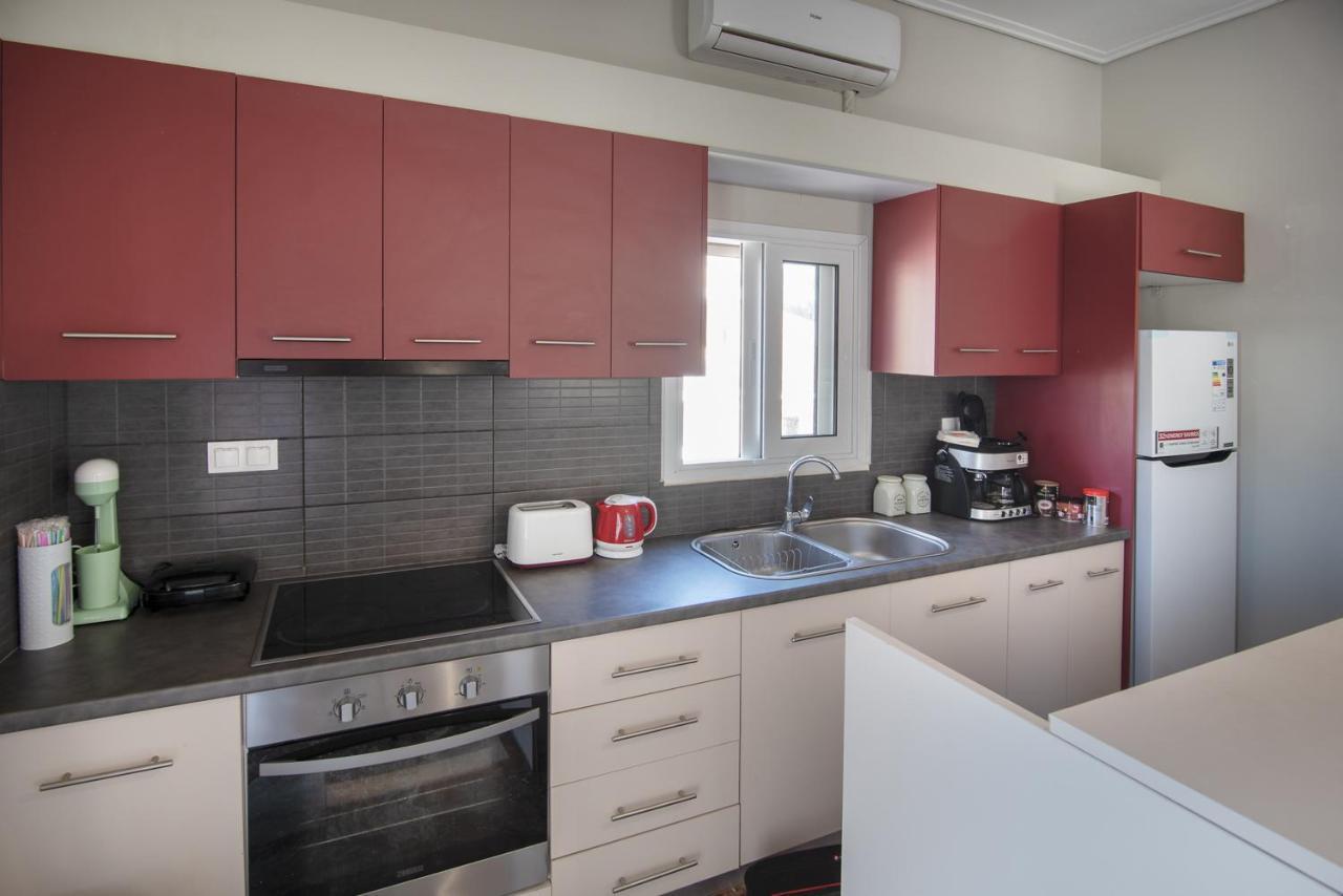 Emerald 110M2 Entire Floor Apt Steps To City'S Heart Kalamata Exterior photo