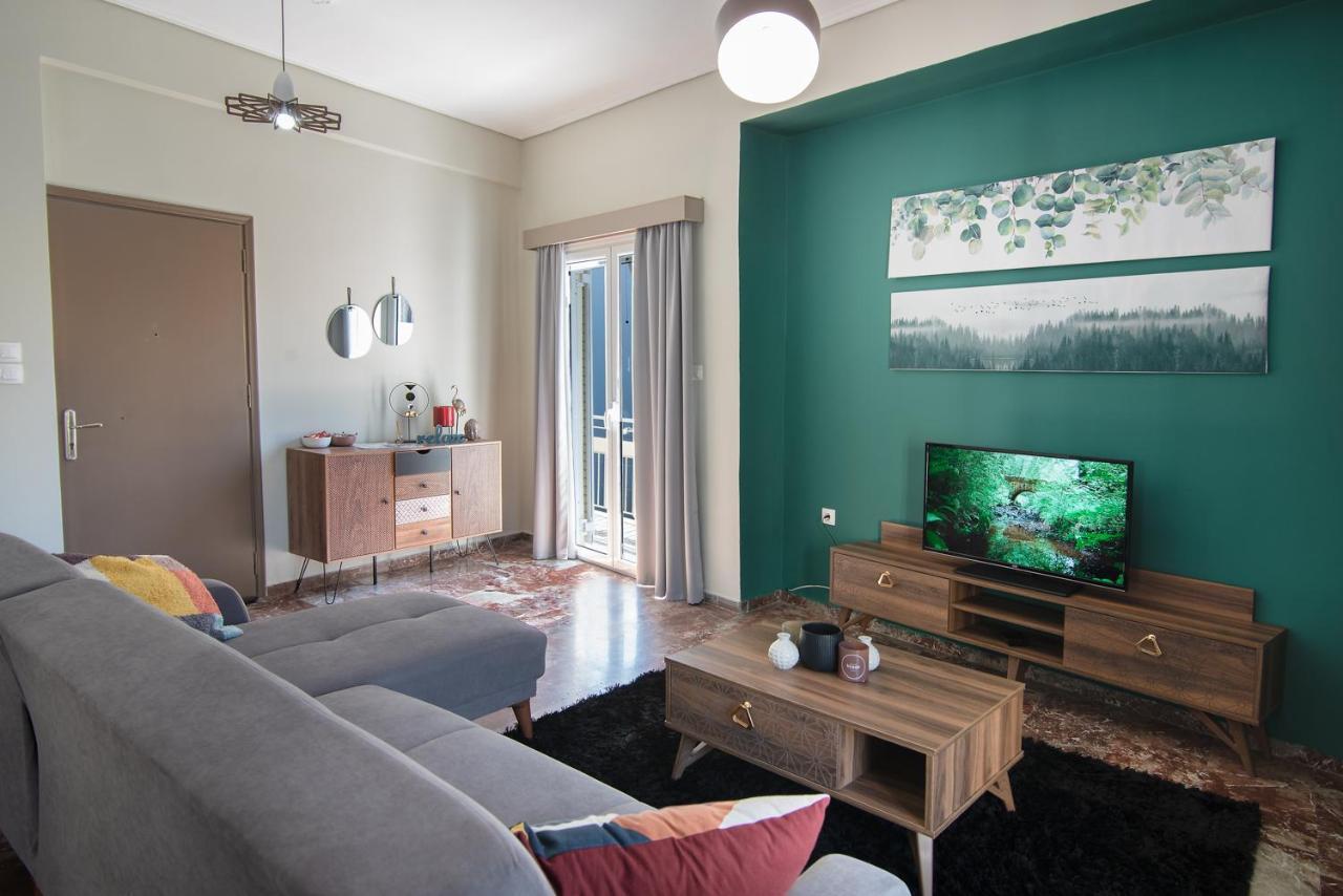 Emerald 110M2 Entire Floor Apt Steps To City'S Heart Kalamata Exterior photo